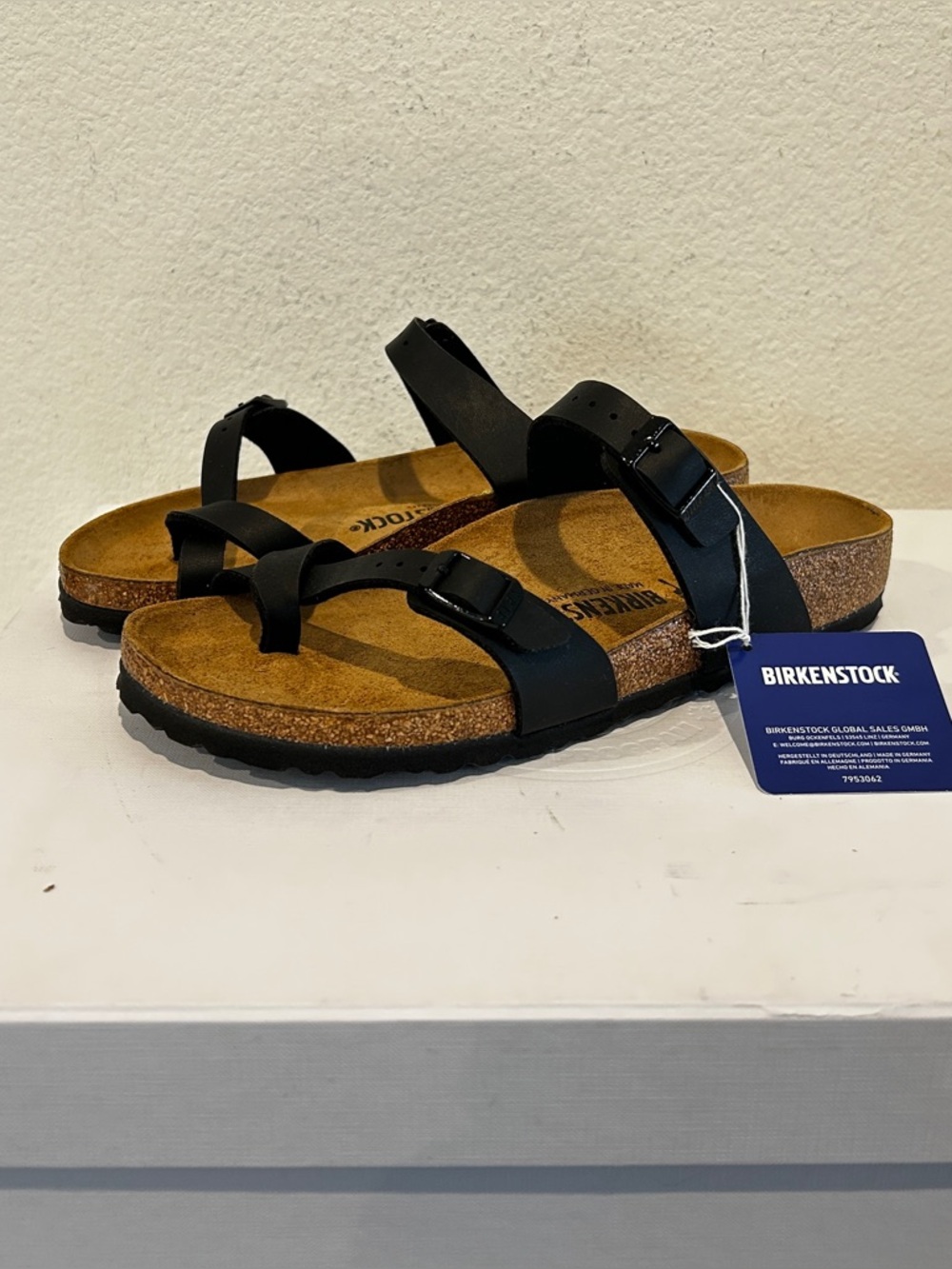 NWT Birkenstock Mayari Birko-Flor Sandals Black, Size 39/L8, Retail $113